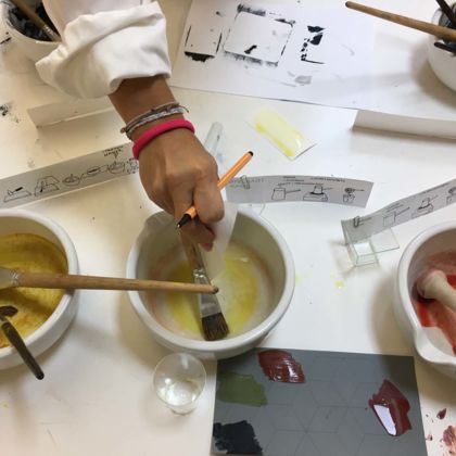 Walk-in-Atelier in den Frühlingsferien 2025: Farben aus natürlichen Materialien gewinnen