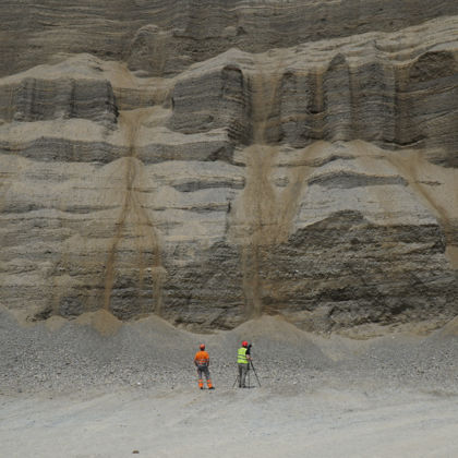 Kurator:innenführung über Mittag: Wertvoller Boden unter den Füssen