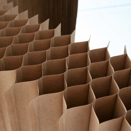 Thematische Führung: Mit Papier in die dritte Dimension