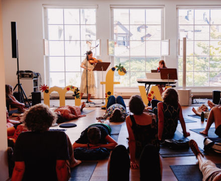 Logo Musik über Mittag – Relaxed Performance: Winterthurer Musikfestwochen zu Gast mit Paula Mia