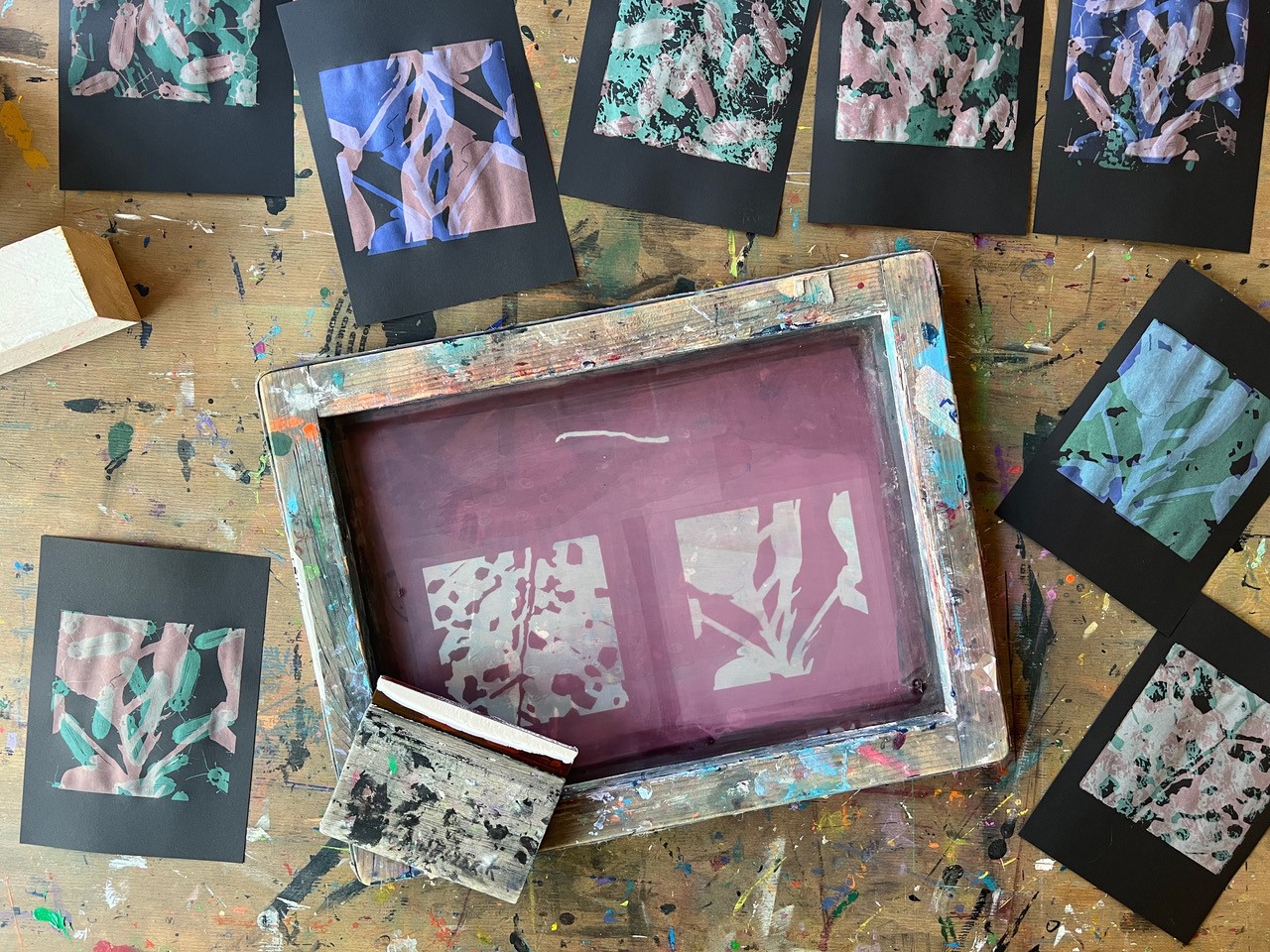 Workshop für alle: Aus dunkel wird hell – wir siebdrucken! – Nur noch Warteliste!