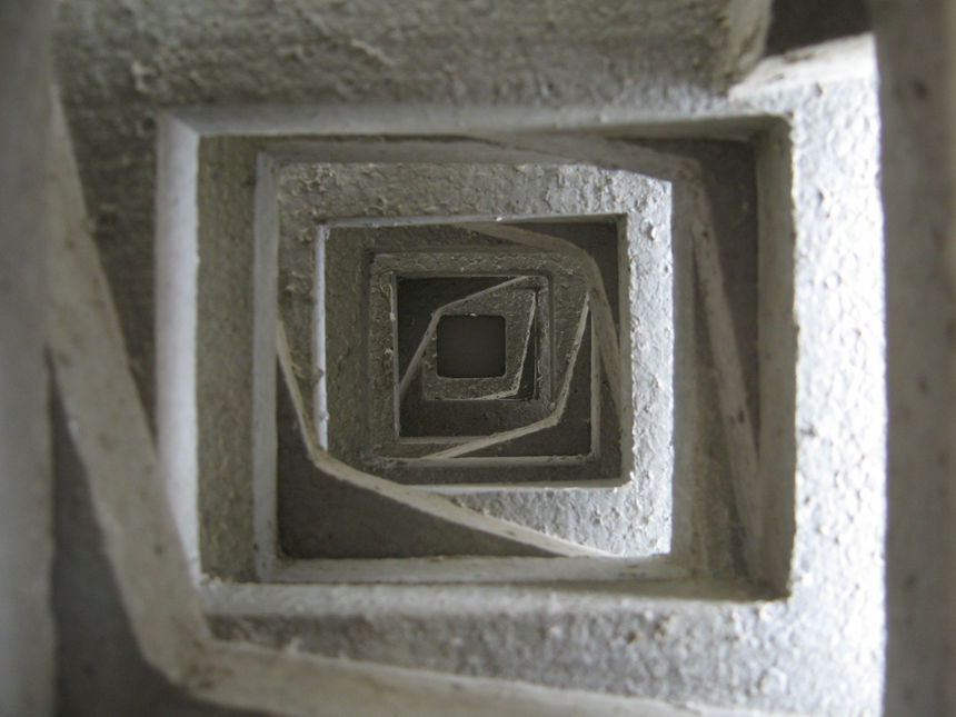 Logo Prägende Eindrücke – Raumexperimente in Beton