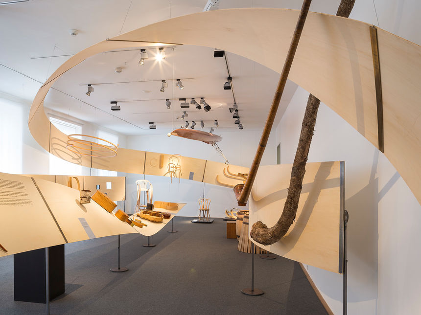 Logo wood loop – auf biegen und brechen